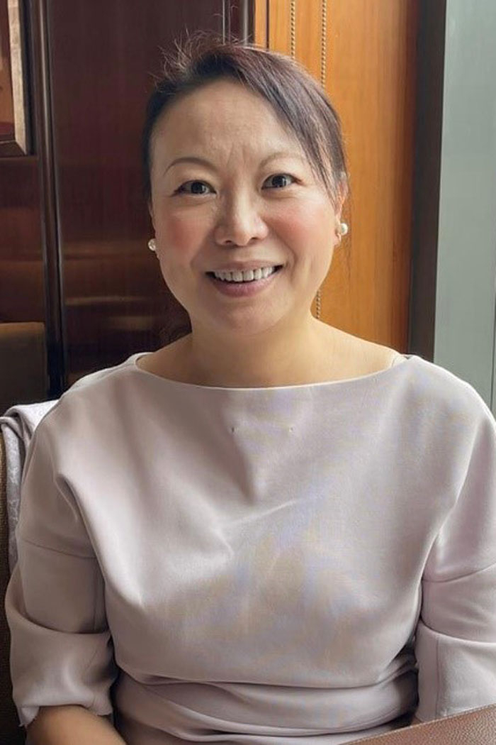 楊煜女士YEUNG-Yuk