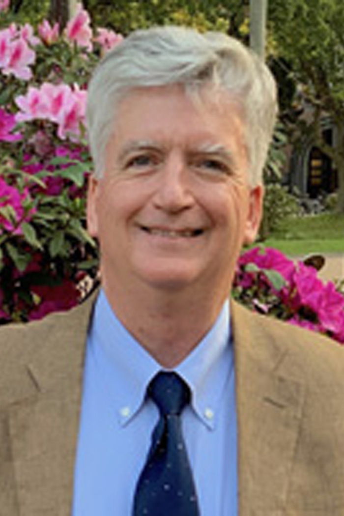 史皓元教授Richard-Van-Ness-SIMMONS