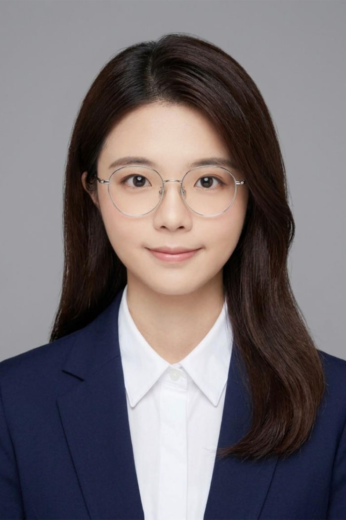 Ms. WONG Ho Sze Amy